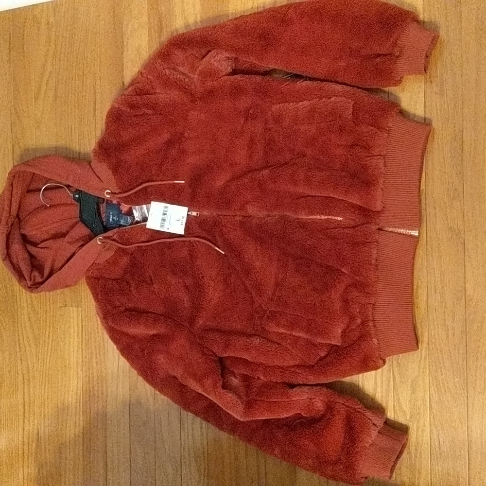 Forever 21 minky soft fall zip bomber jacket.